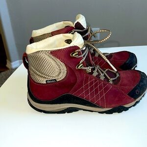 Like New Oboz Hiking Boots- Women- Waterproof: B-Dry